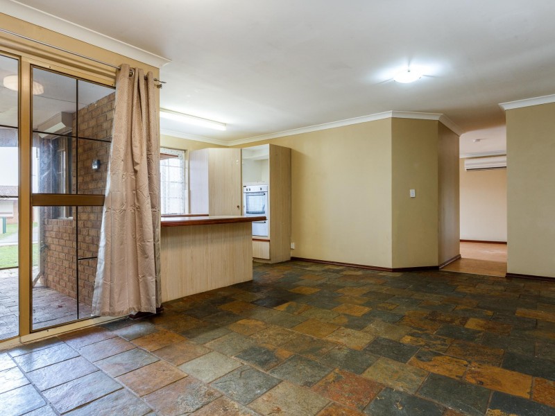 2 Bell Court, Armadale WA 6112