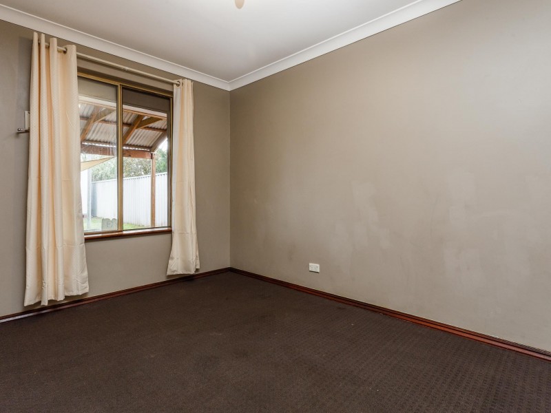 2 Bell Court, Armadale WA 6112