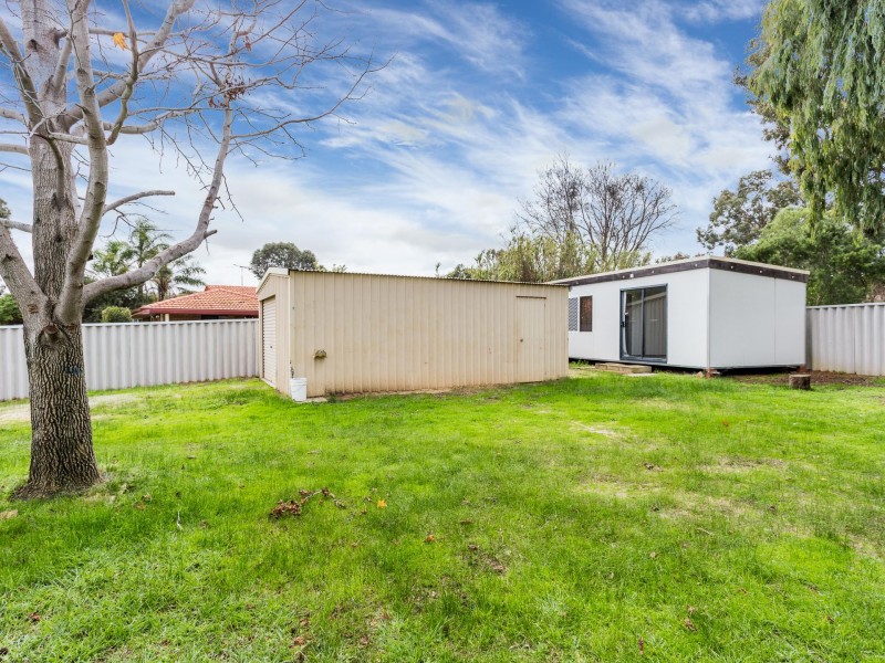 2 Bell Court, Armadale WA 6112