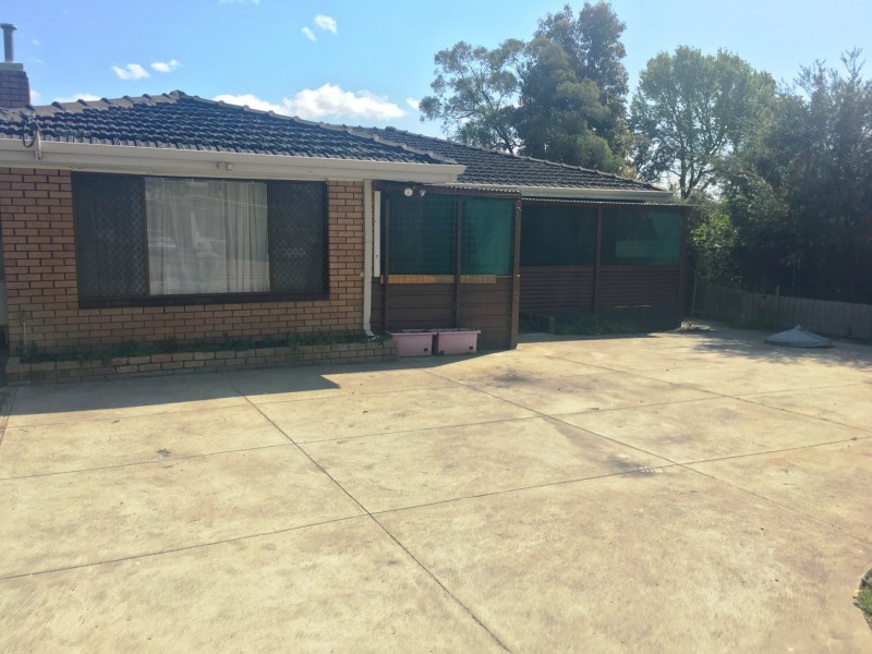 59 Spring Road, Thornlie WA 6108