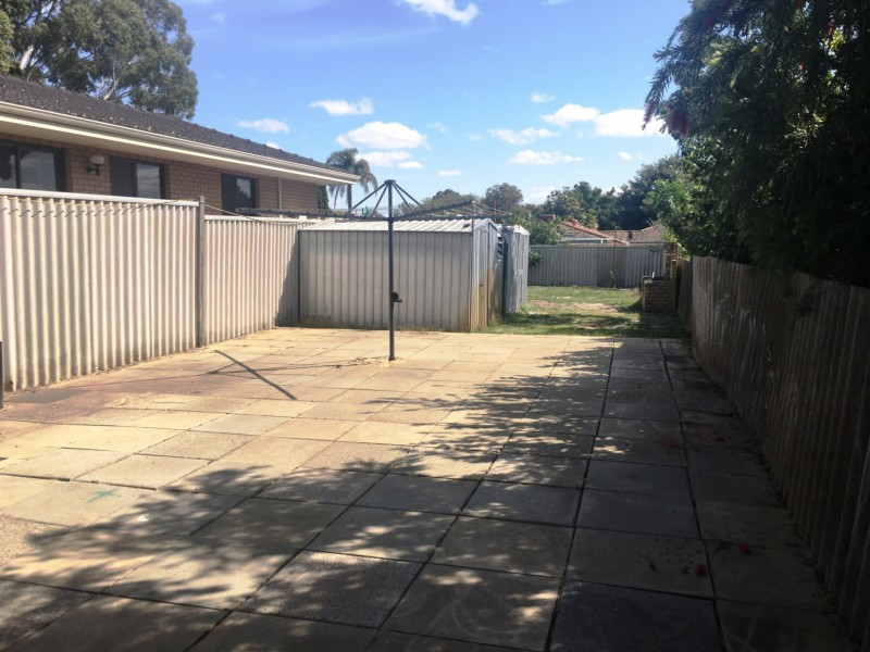 59 Spring Road, Thornlie WA 6108