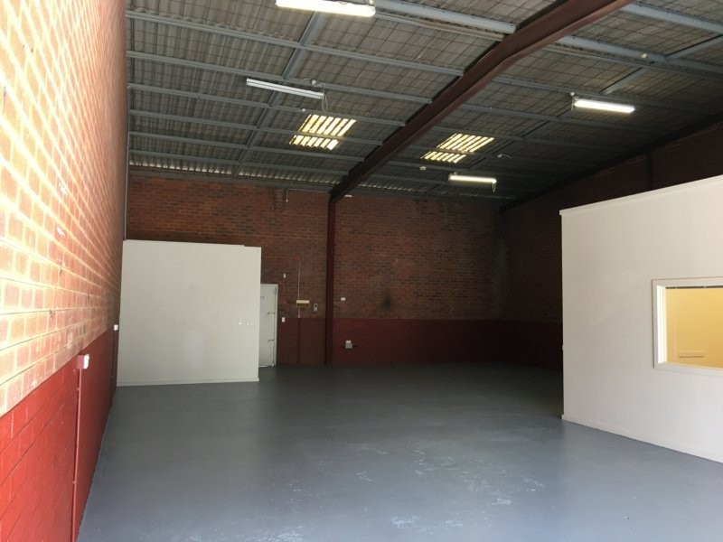 4/20 Peel Road, O’connor WA 6163