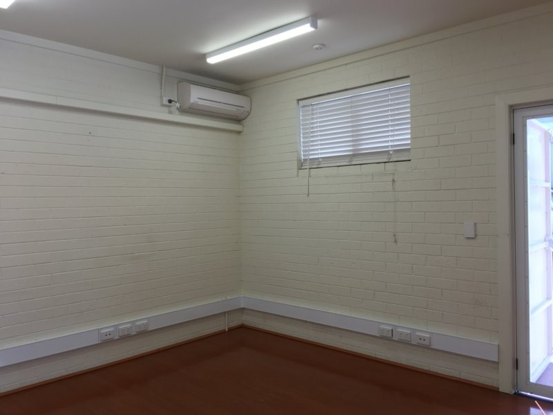 4/20 Peel Road, O’connor WA 6163