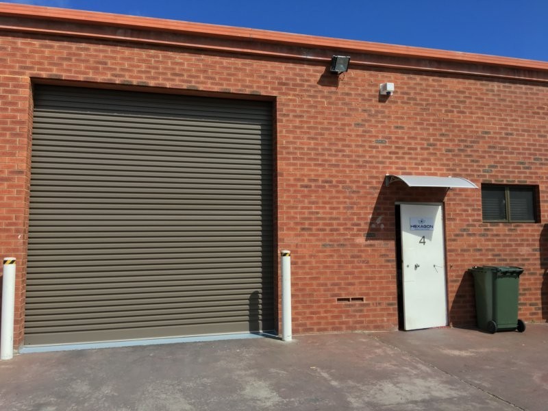 4/20 Peel Road, O’connor WA 6163