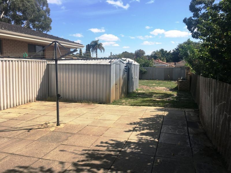 59 Spring Road, Thornlie WA 6108