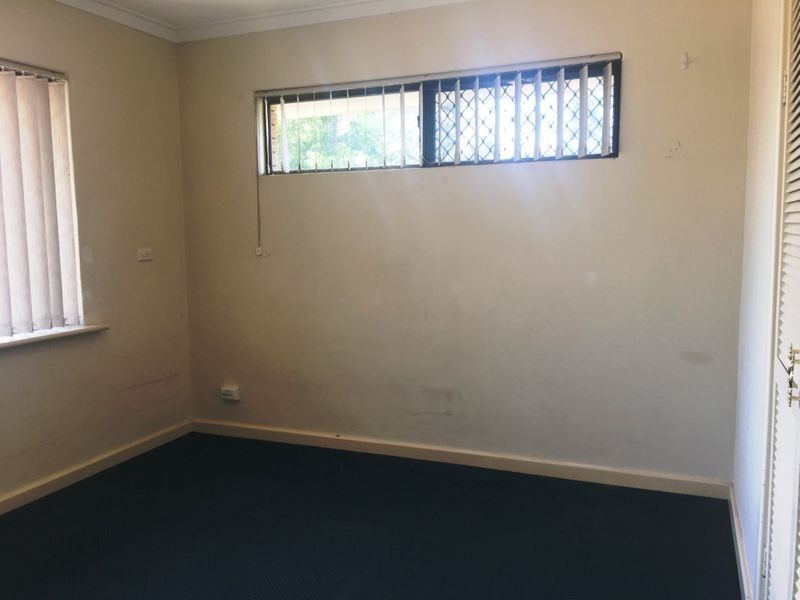 59 Spring Road, Thornlie WA 6108