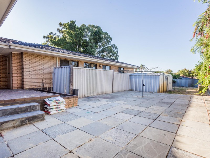 59 Spring Road, Thornlie WA 6108