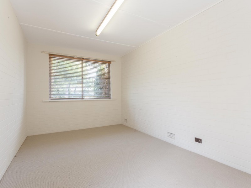 4 Brown Street, Byford WA 6122