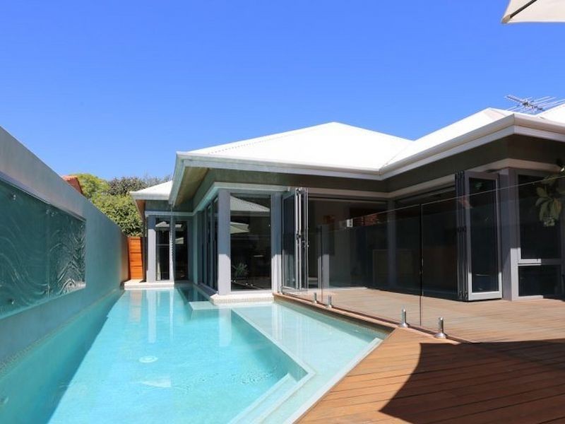 10 Mosaic Street West, Shelley WA 6148