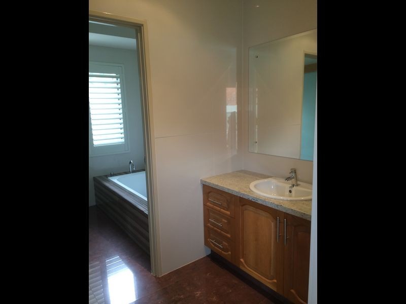 10 Mosaic Street West, Shelley WA 6148