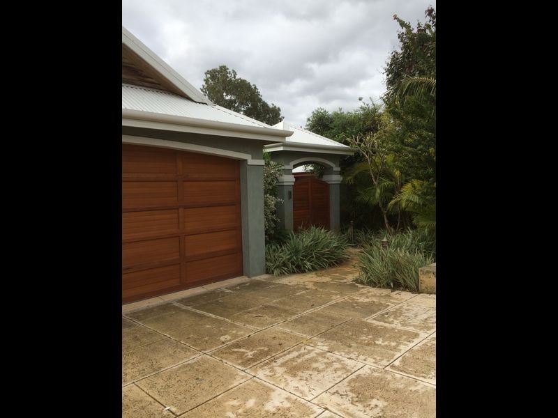 10 Mosaic Street West, Shelley WA 6148