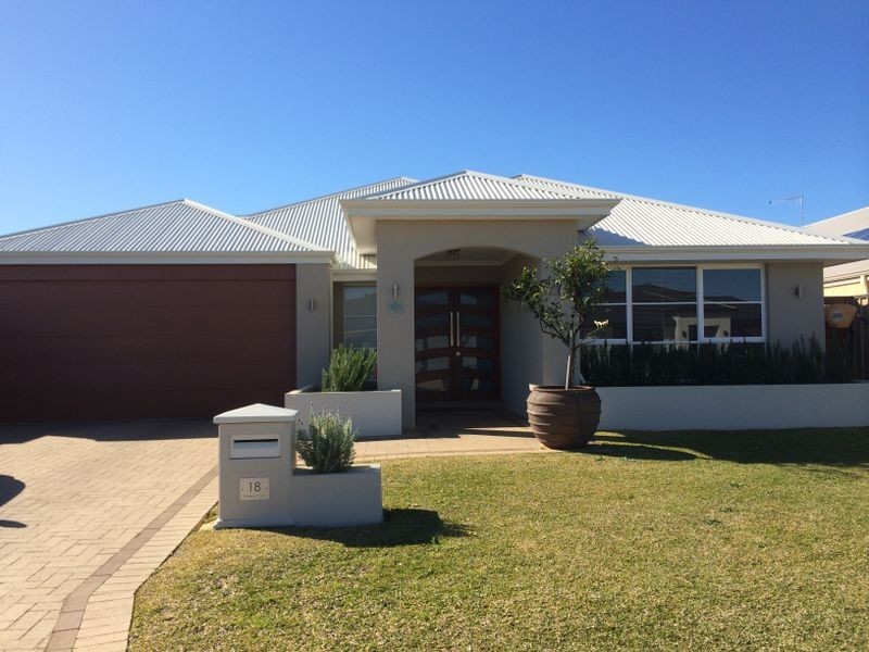18 Riviera Turn, Piara Waters WA 6112