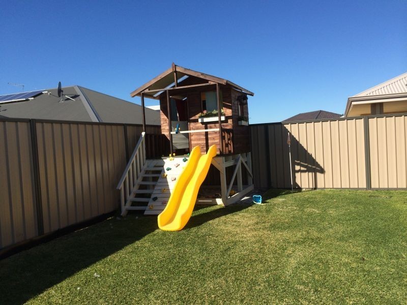 18 Riviera Turn, Piara Waters WA 6112