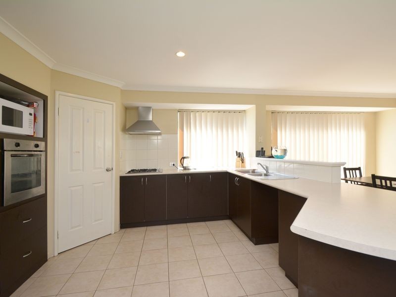 14 Aparri Way, Port Kennedy WA 6172