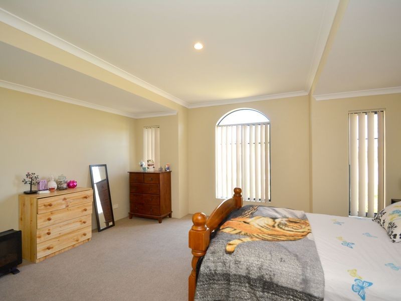 14 Aparri Way, Port Kennedy WA 6172