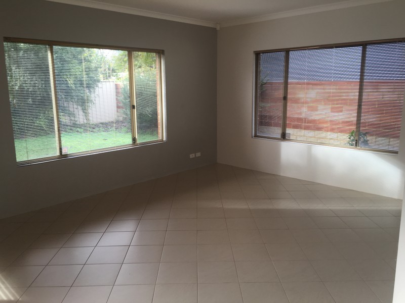 5A Harlow Place, Calista WA 6167