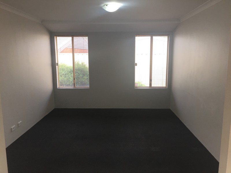 5A Harlow Place, Calista WA 6167