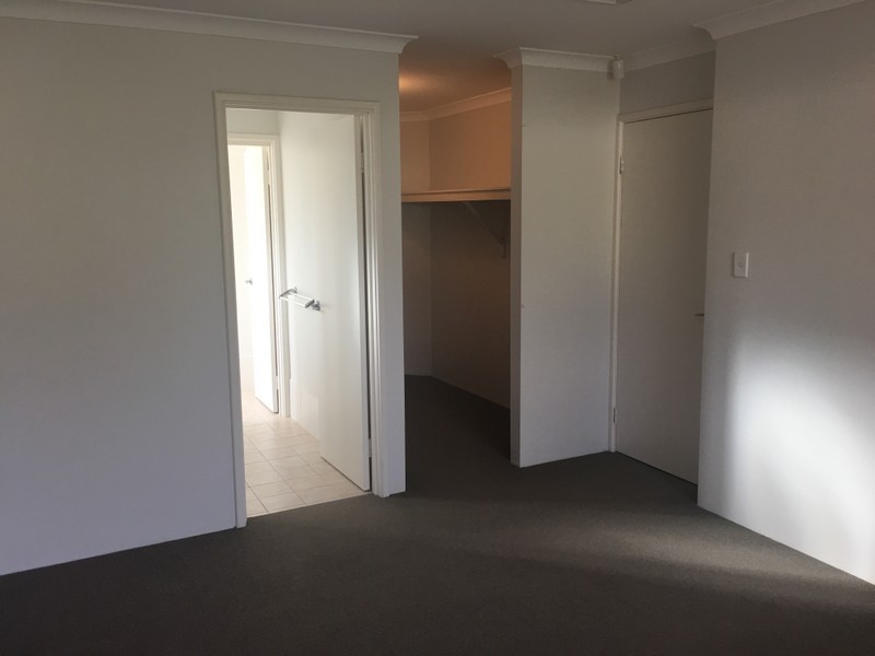 5A Harlow Place, Calista WA 6167