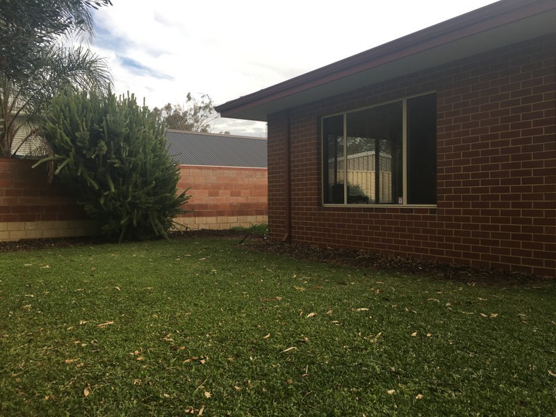 5A Harlow Place, Calista WA 6167