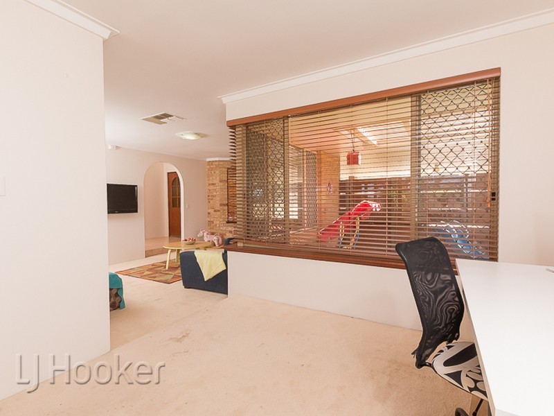 10 Monaco Ave, North Lake WA 6163