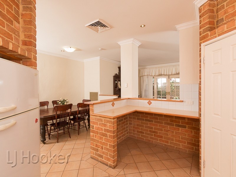11 Onslow Street, Fremantle WA 6160