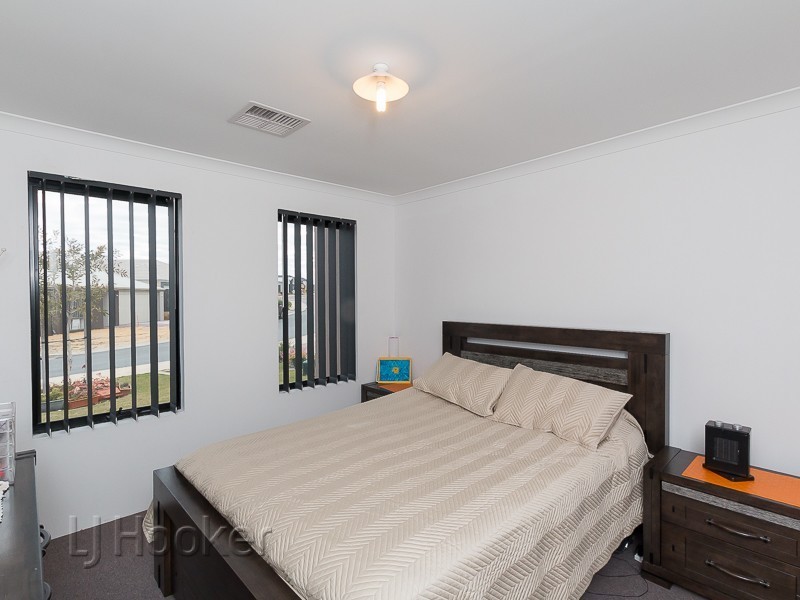 82 Daybreak Loop, Wellard WA 6170