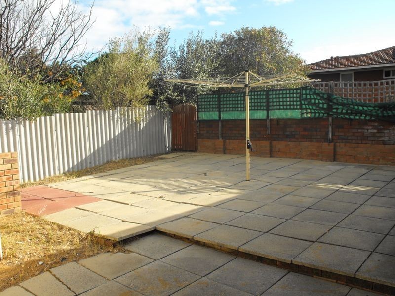 19 Ives Street, Hamilton Hill WA 6163