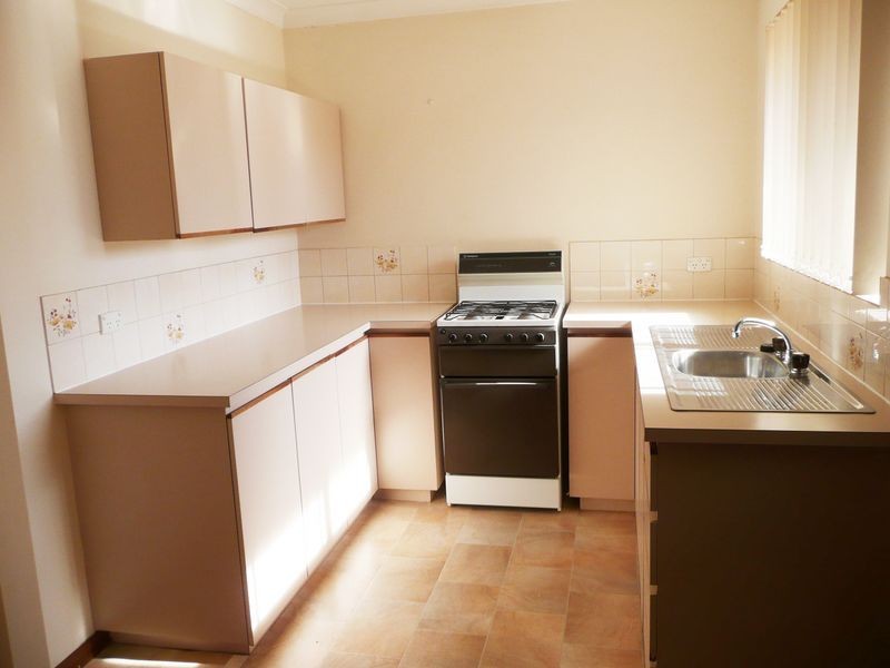 8/9-11 Mallard Way, Cannington WA 6107