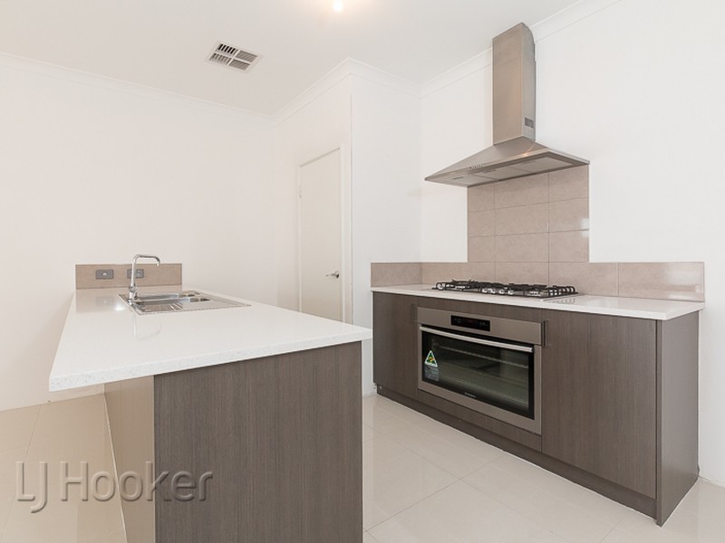 14 Rotsee Place, Champion Lakes WA 6111