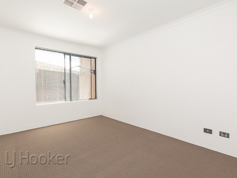 14 Rotsee Place, Champion Lakes WA 6111