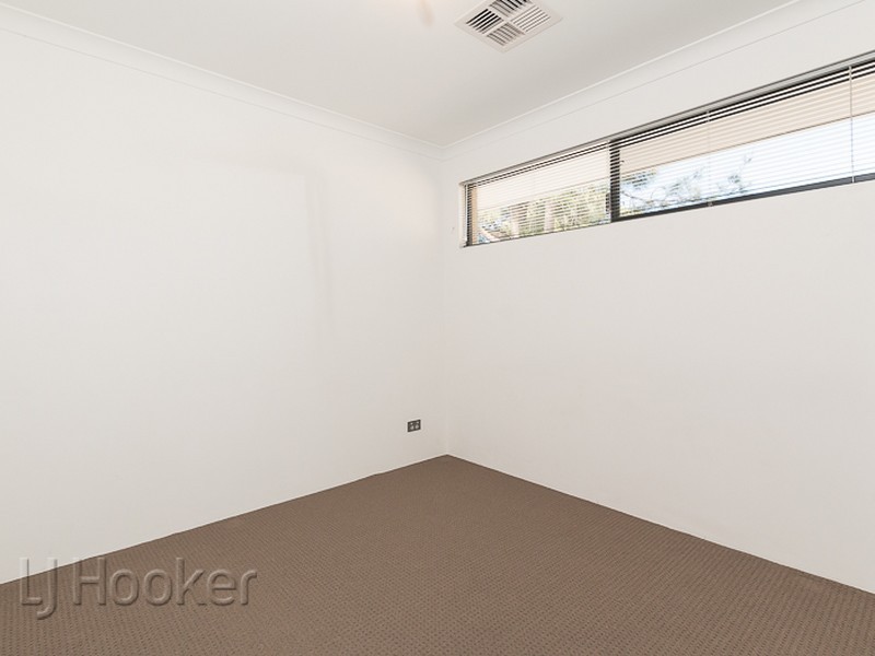 14 Rotsee Place, Champion Lakes WA 6111