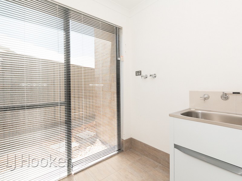 14 Rotsee Place, Champion Lakes WA 6111