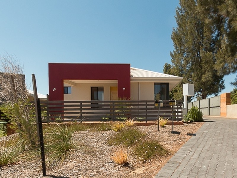 14 Rotsee Place, Champion Lakes WA 6111