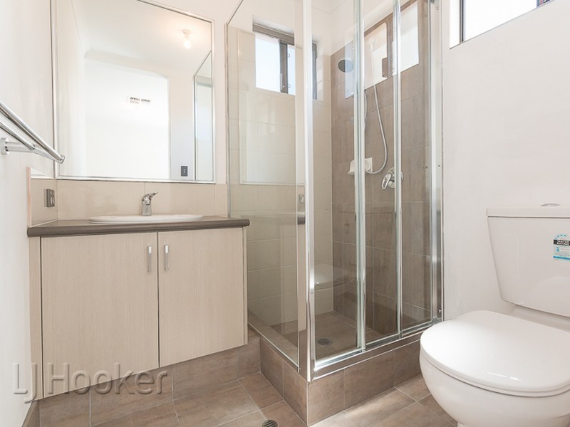 14 Rotsee Place, Champion Lakes WA 6111
