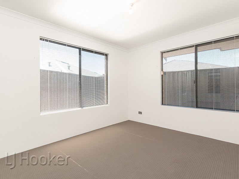 14A Rotsee Place, Champion Lakes WA 6111