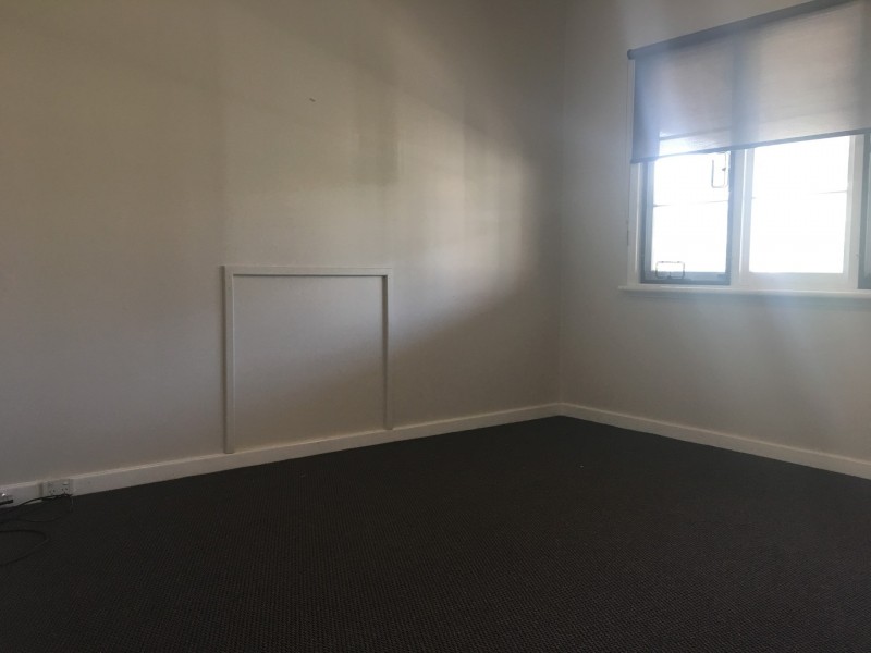 33 Bawdan Street, Willagee WA 6156