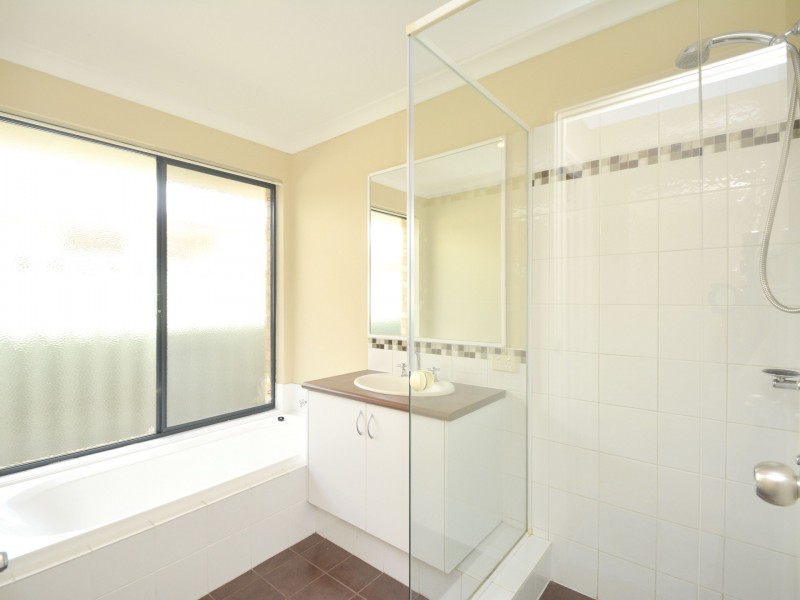 14 Aparri Way, Port Kennedy WA 6172