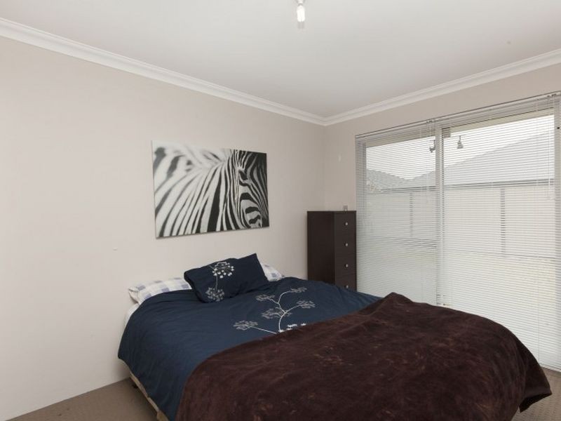 18 Riviera Turn, Piara Waters WA 6112