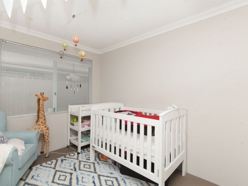 18 Riviera Turn, Piara Waters WA 6112