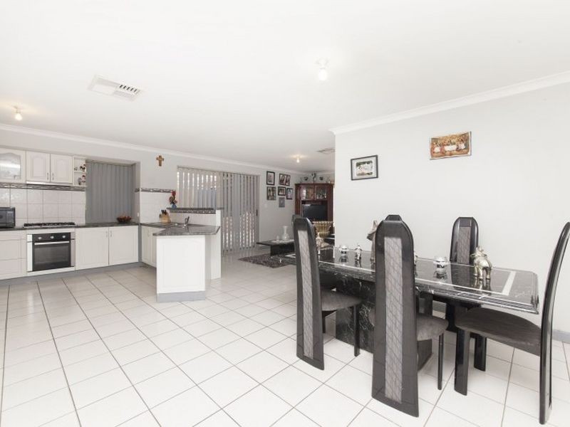 14 Conigrave Road, Yangebup WA 6164