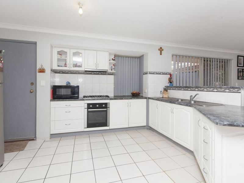 14 Conigrave Road, Yangebup WA 6164