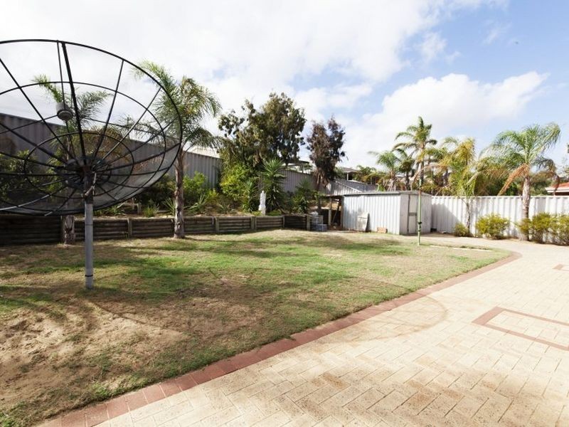 14 Conigrave Road, Yangebup WA 6164