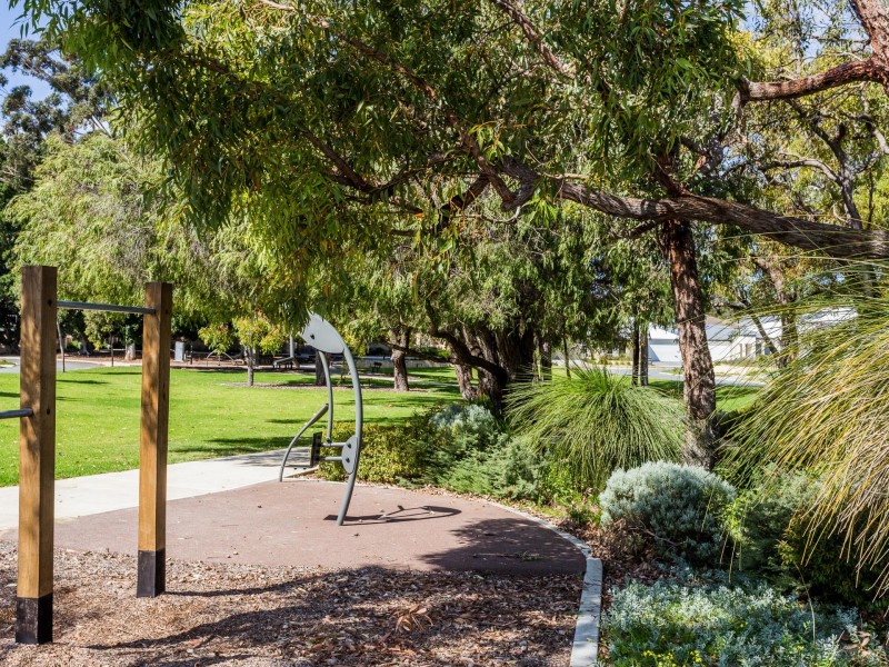 3 Recess Parkway, Coolbellup WA 6163