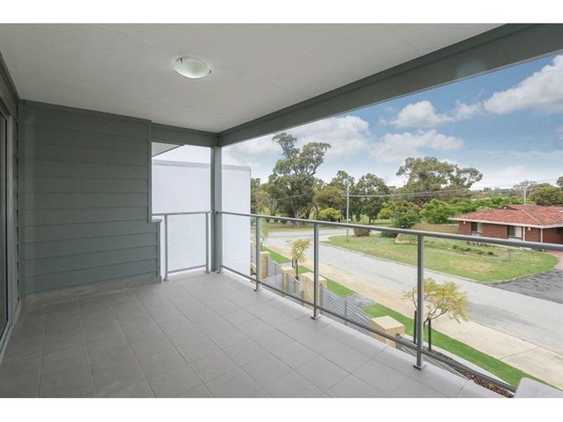 3/42 Hilory Street, Coolbellup WA 6163