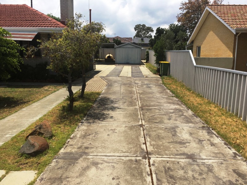 30 Simons Street, Coolbellup WA 6163