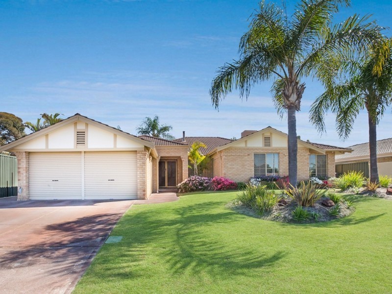 116 Le Souef Drive, Kardinya WA 6163