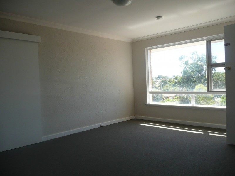 1 Dadley Street, Hamilton Hill WA 6163