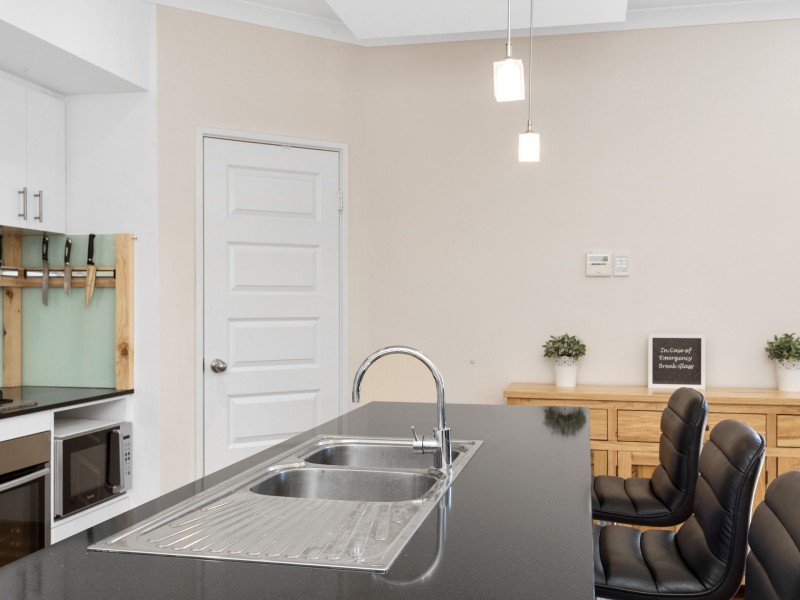 120 Honeywood Avenue, Wandi WA 6167