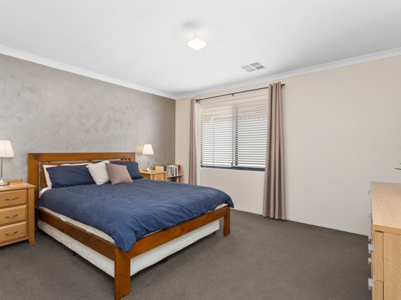 120 Honeywood Avenue, Wandi WA 6167