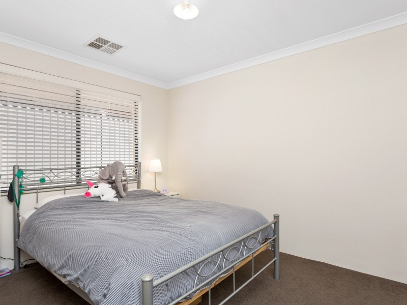 120 Honeywood Avenue, Wandi WA 6167